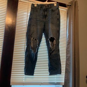 Hollister mom jeans, with knee rips. size 9, regular length